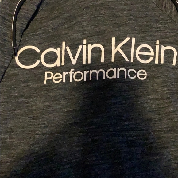 Calvin Klein performance - Picture 2 of 2